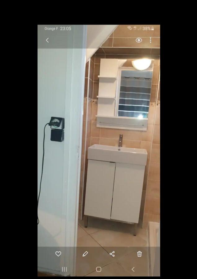 Appartement Chaleureux A 35Mn De Paris Corbeil-Essonnes Exterior foto